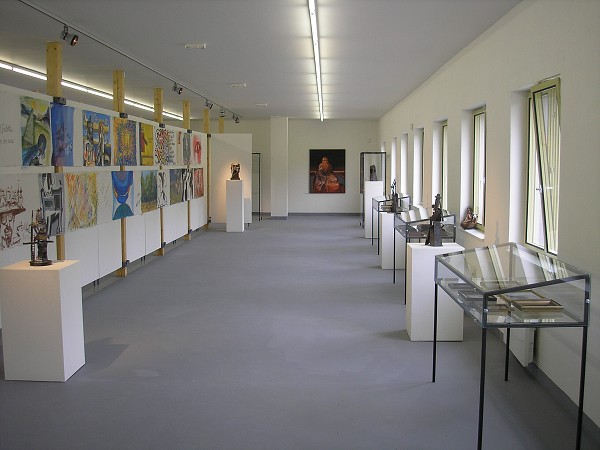 Výstavy